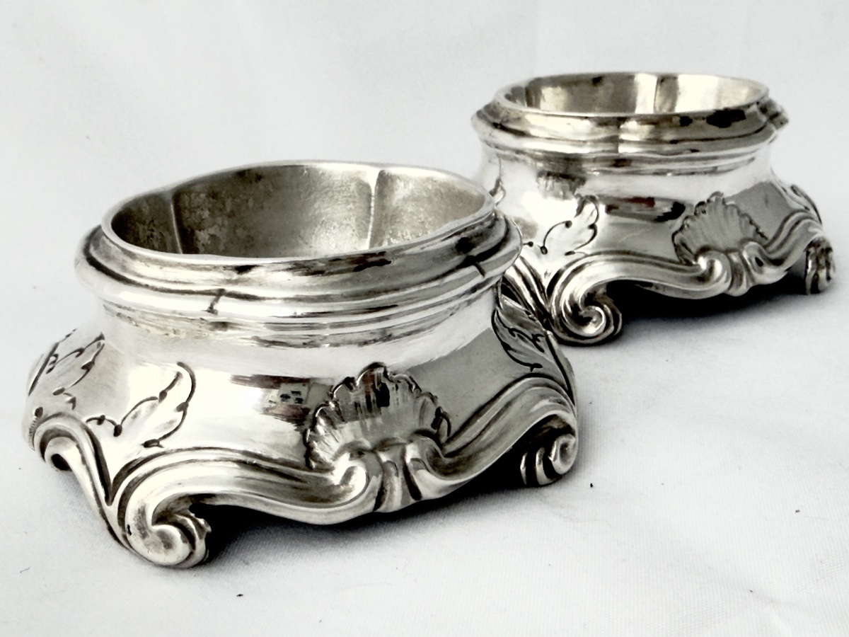 Genoa, 1760–1780, A Pair Of Solid-metal Louis XV Salt Shakers