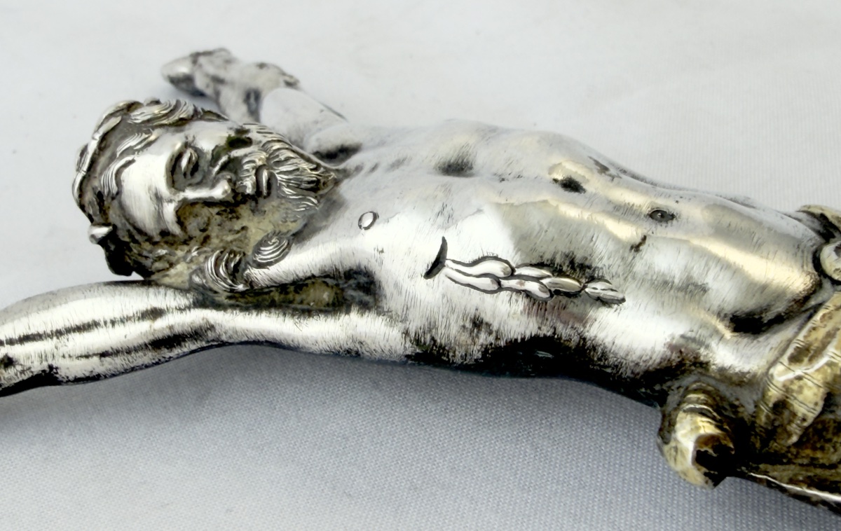 Flandres 1680-1720, argent massif et vermeil, corpus Christi en argent fondu-photo-4
