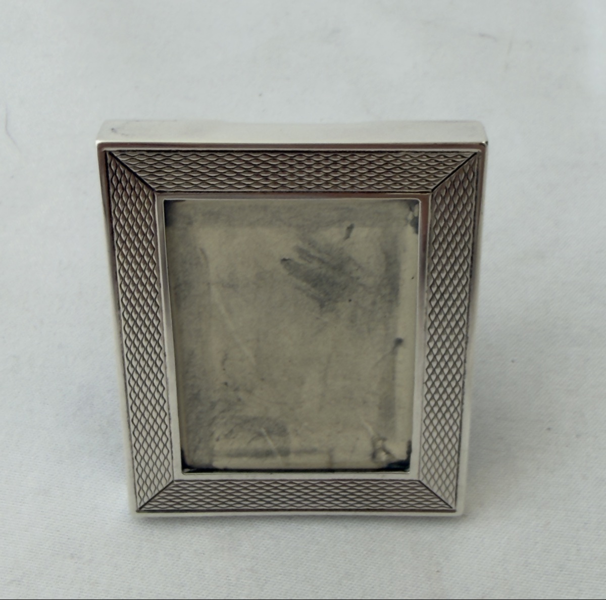 Hermès Paris, 1920s–1930s, Portable Photo Frame Made Of Silver And Leather -photo-2