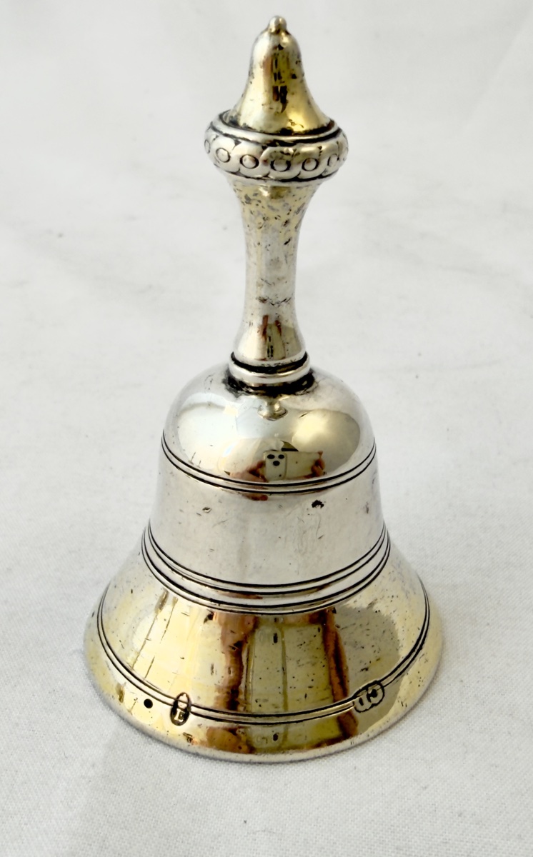 Augsbourg 1789-1790, Christian II Drentwett , clochette de table en argent massif 