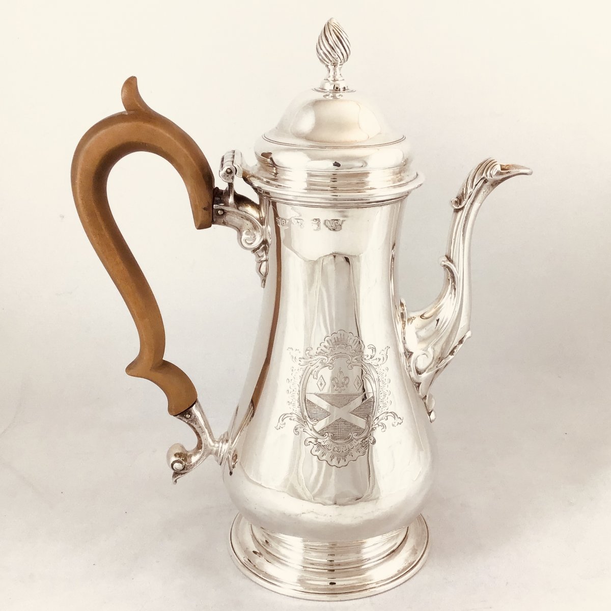 Silver George III Coffee Pot , London 1761, Benjamin Brewood-photo-1