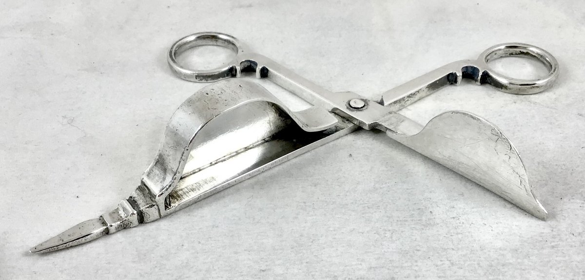 Paire De Mouchettes Louis XIV Sur Leur Tombeau, Valenciennes 1708, Jacques Cretu-photo-4