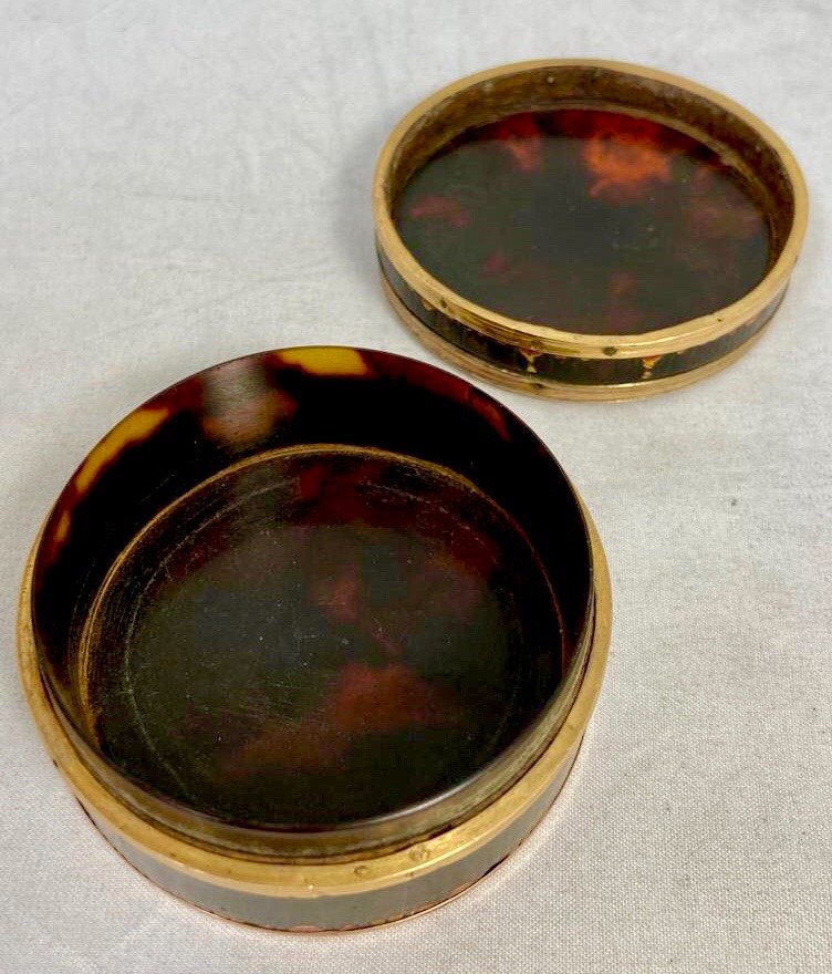 Louis XVI Snuff  Box In Tortoise ,lacquer  And Gold, Circa 1780-photo-4