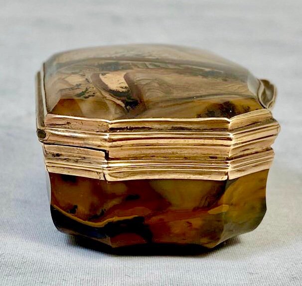 Gold And Stone Snuff Box, Circa 1750, Probably Saxony Or Prussia-photo-3