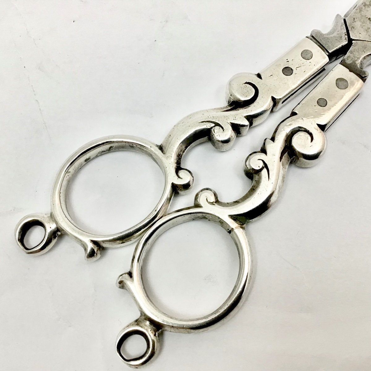 Pair Of Scissors, Brussels Around 1750, Sterling Silver And Steel.-photo-6