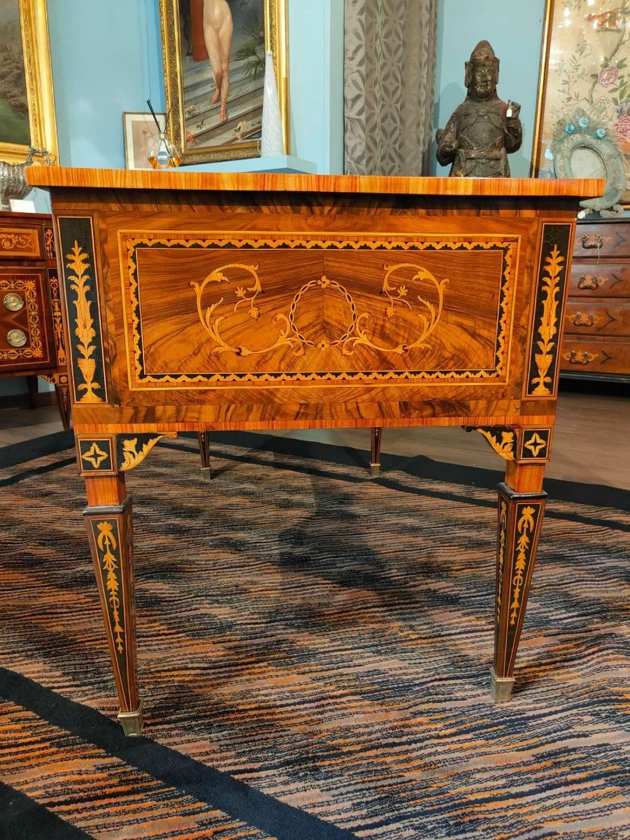 Important And Rare Centre Desk Louis XVI-photo-4