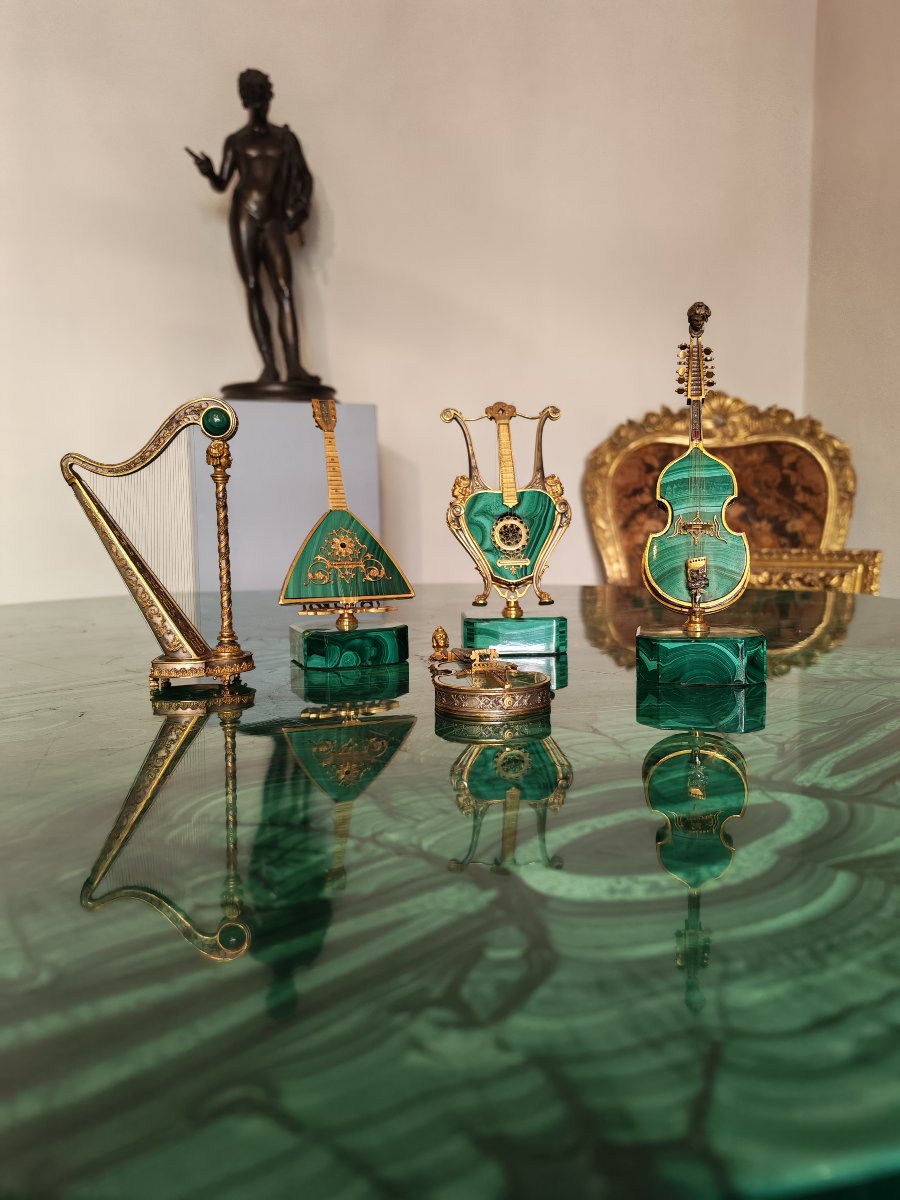 Ensemble de magnifiques instruments de musique en malachite et argent-photo-2