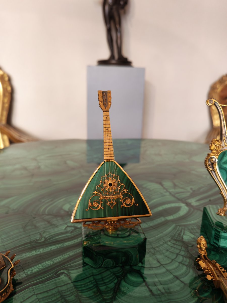 Ensemble de magnifiques instruments de musique en malachite et argent-photo-3