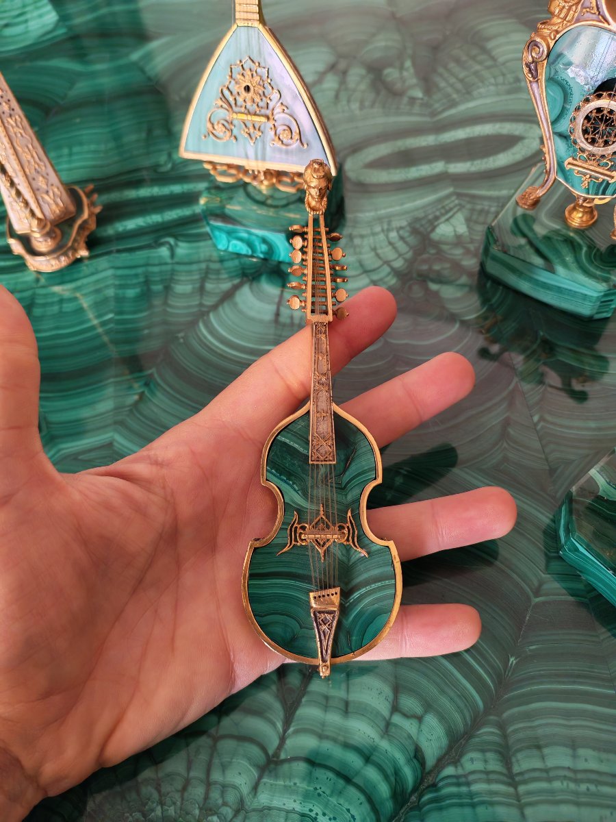 Ensemble de magnifiques instruments de musique en malachite et argent-photo-2
