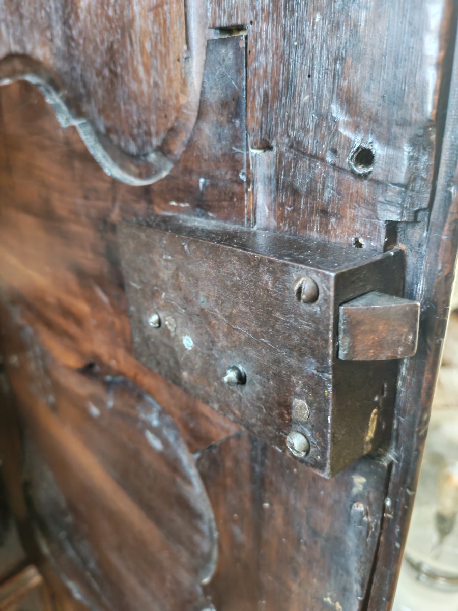 Majestueuse armoire française en noyer massif datant du XVIIIe siècle-photo-5