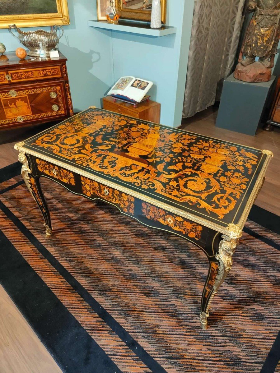 A Fine Rectangular Desk, Intricately Inlaid With Various Types Of Wood