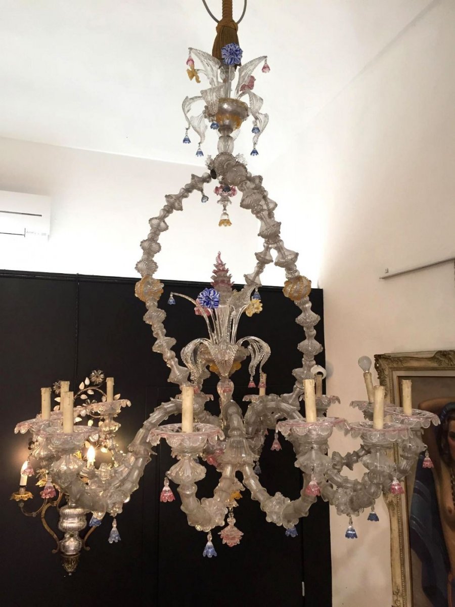 Large Murano Glass Chandelier With 12 Lights