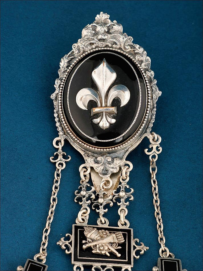 Antique French Leontine Or Chatelaine In Silver-plated Metal And Enamel. France, Circa 1840-photo-2