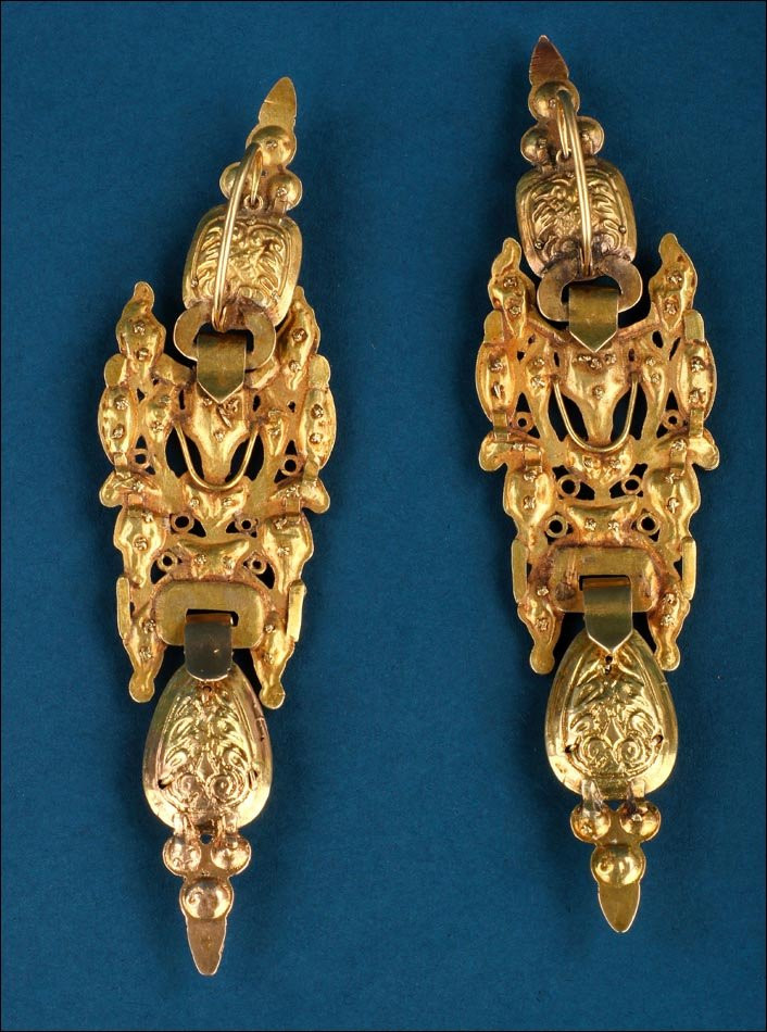 Anciens boucles d’oreilles Catalans en Or et Émeraudes Naturelles. XVIII siècle-photo-3