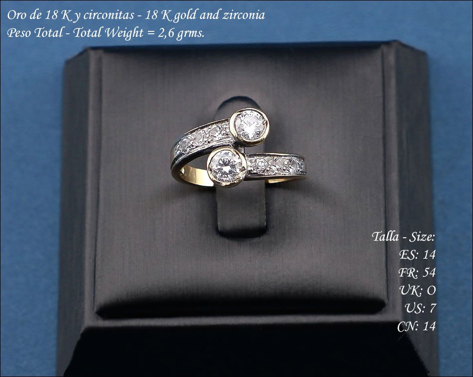 Vintage 18k Gold Toi Et Moi Ring With Double Central Zirconia And Pavé Side Zirconias-photo-2
