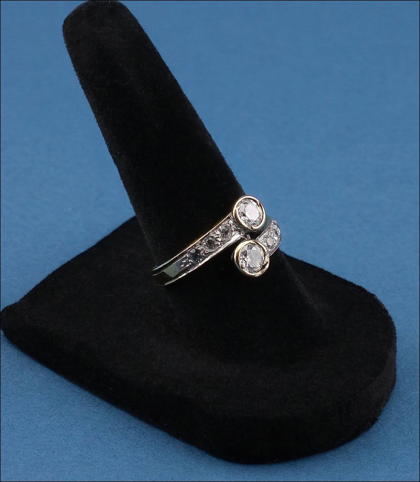 Vintage 18k Gold Toi Et Moi Ring With Double Central Zirconia And Pavé Side Zirconias-photo-1