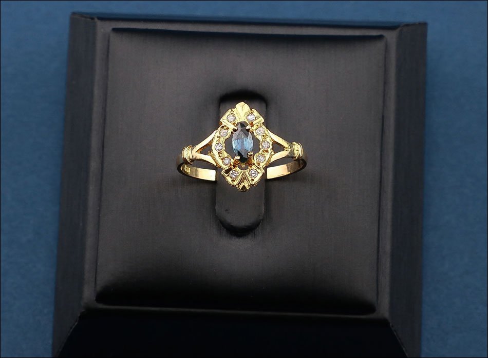Parure vintage en or 18K avec diamants et saphir-photo-1