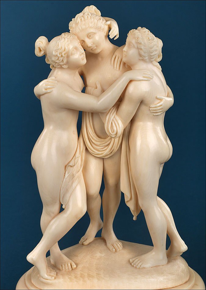 Ancienne sculpture française en ivoire des Trois Grâces. France, 1850–1890-photo-4