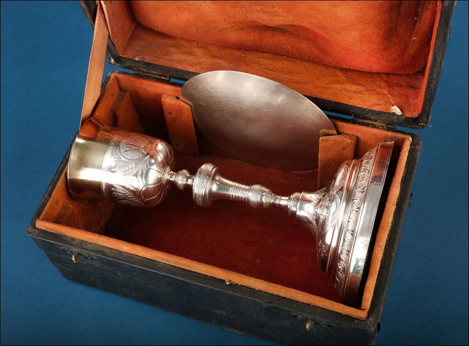 Ancien calice en argent par Fch. Carreras. Étui. Espagne, Barcelone 1820-1850-photo-4