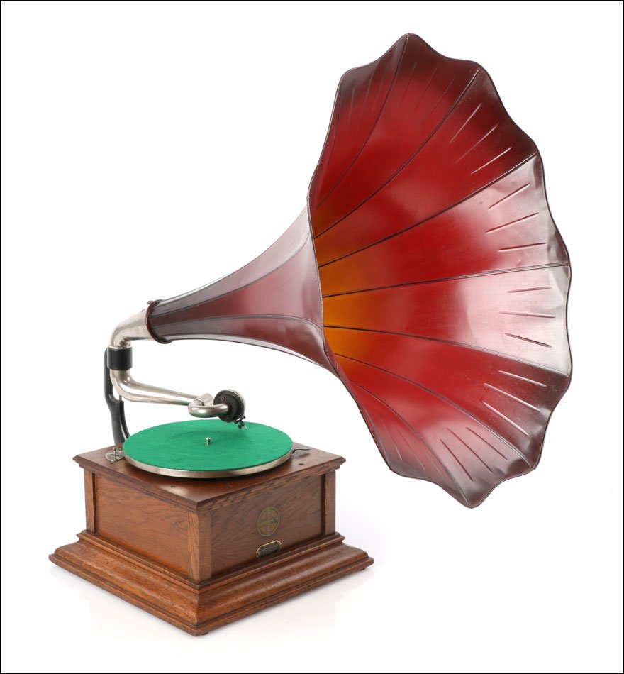 Antique Zonophone Mod. 3 (hvo) Gramophone, England. 1919 - 1921-photo-1