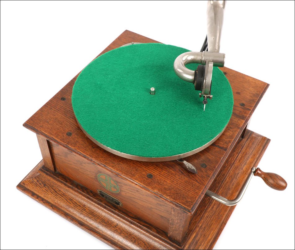 Antique Zonophone Mod. 3 (hvo) Gramophone, England. 1919 - 1921-photo-5