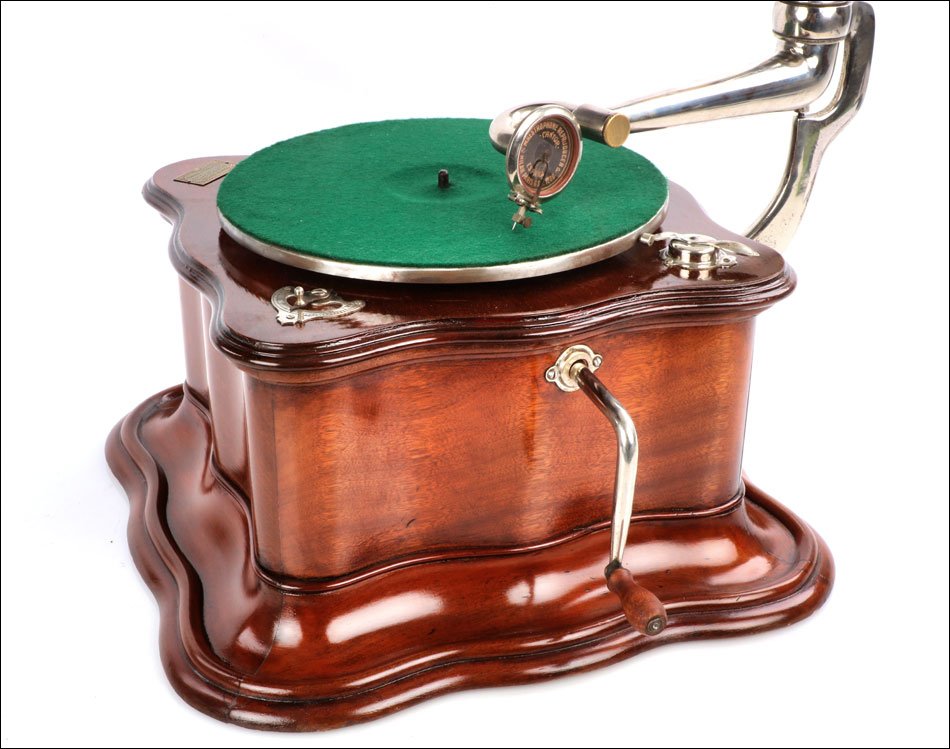 Antique Cesar Vicente Gramophone - Phonograph. Mahogany. Barcelona, Spain, Circa 1920-photo-3