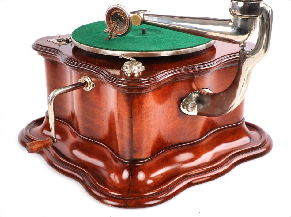 Antique Cesar Vicente Gramophone - Phonograph. Mahogany. Barcelona, Spain, Circa 1920-photo-2