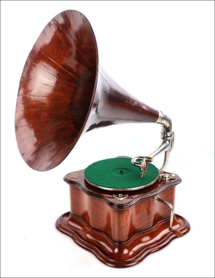 Antique Cesar Vicente Gramophone - Phonograph. Mahogany. Barcelona, Spain, Circa 1920