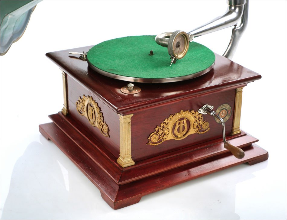 Antique Spanish Gramophone-phonograph By  Serrano Y Arpí, Barcelona, Spain Circa -photo-3