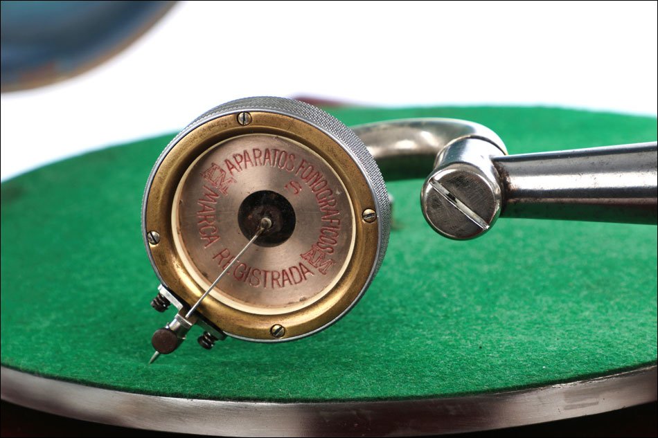 Antique Spanish Gramophone-phonograph By  Serrano Y Arpí, Barcelona, Spain Circa -photo-1
