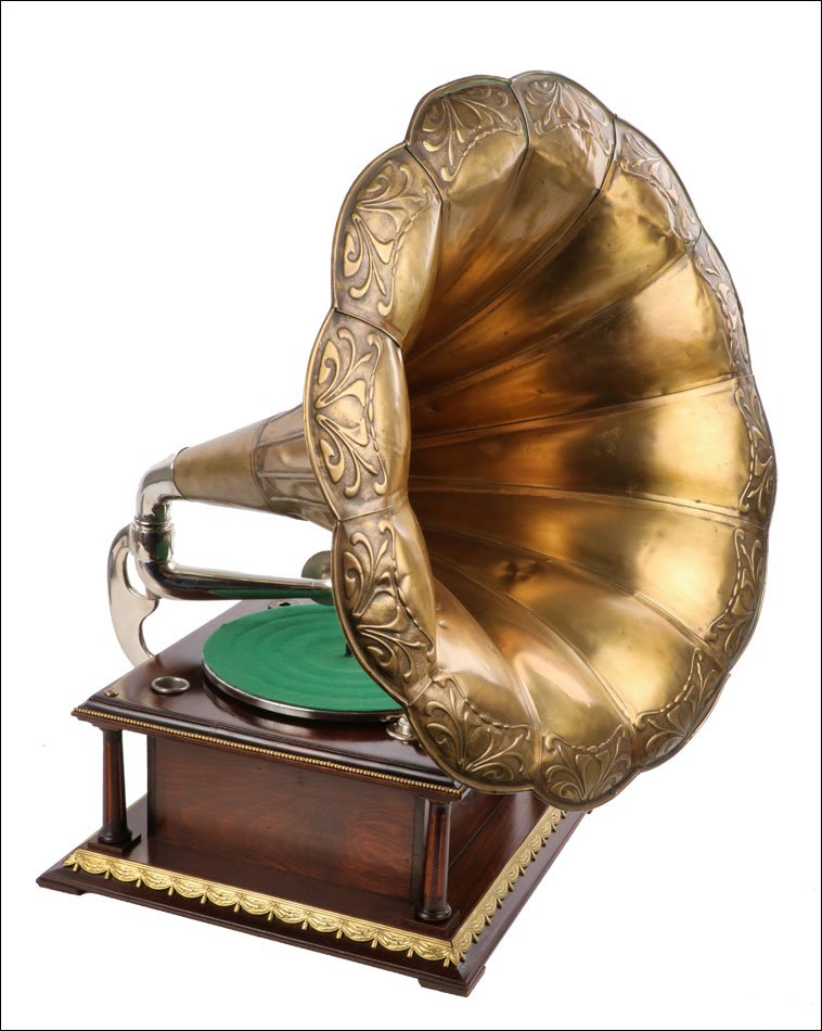 Antique Chantal Gramophone-phonograph With Brass Horn. Belgium Circa 1920-photo-4