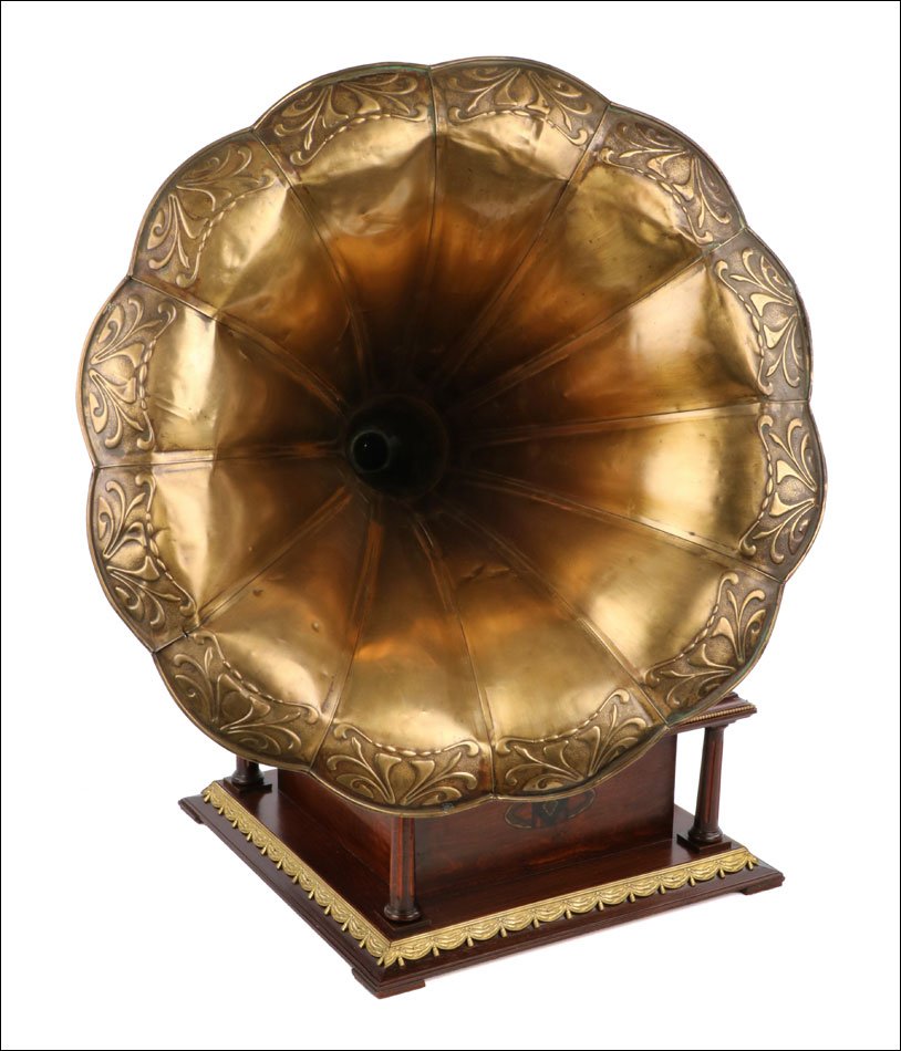 Antique Chantal Gramophone-phonograph With Brass Horn. Belgium Circa 1920-photo-5