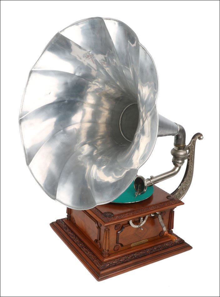Antique Pathéphone No.12 Gramophone – Phonograph. Aluminum Horn. France C. 1915-photo-4
