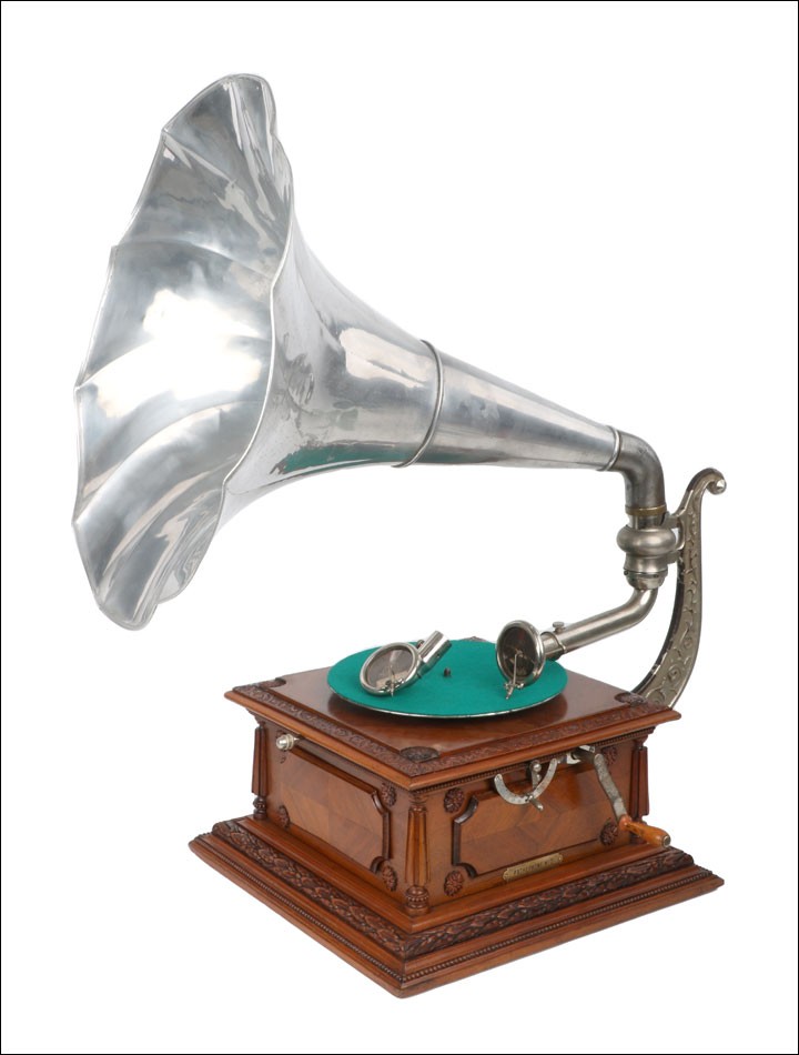 Antique Pathéphone No.12 Gramophone – Phonograph. Aluminum Horn. France C. 1915