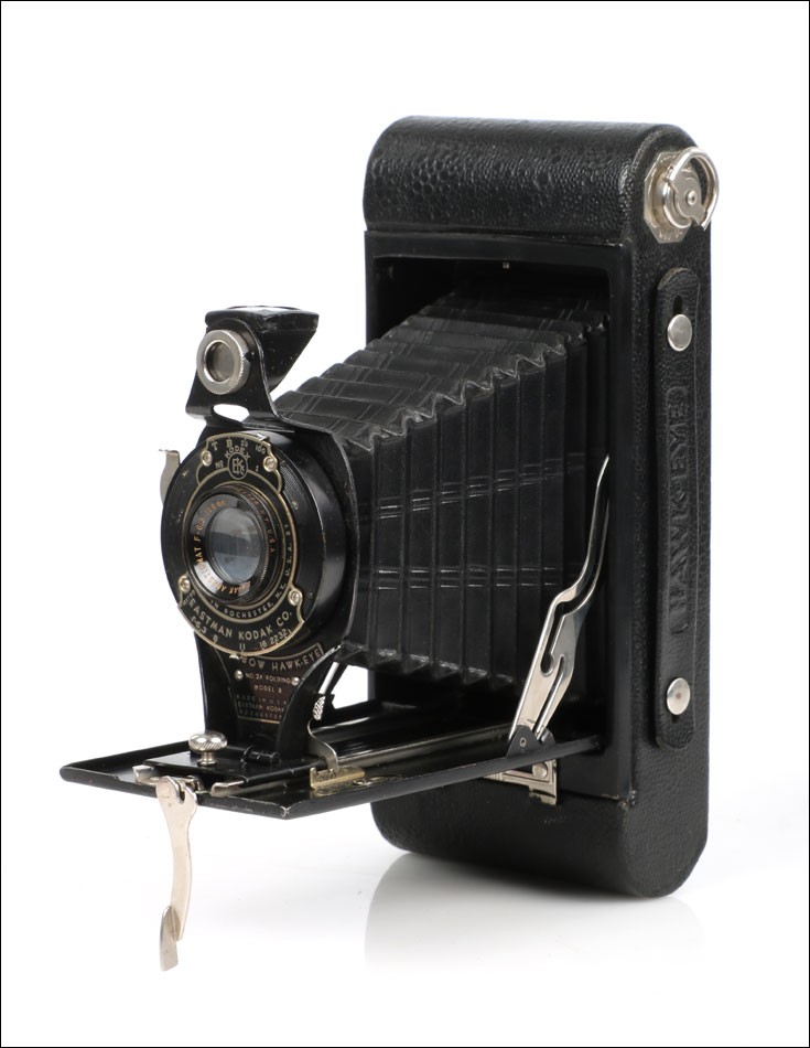 Ancien Appareil Photo Kodak Rainbow Hawk-Eye No. 2A Modèle B noir, USA, 1930–1933