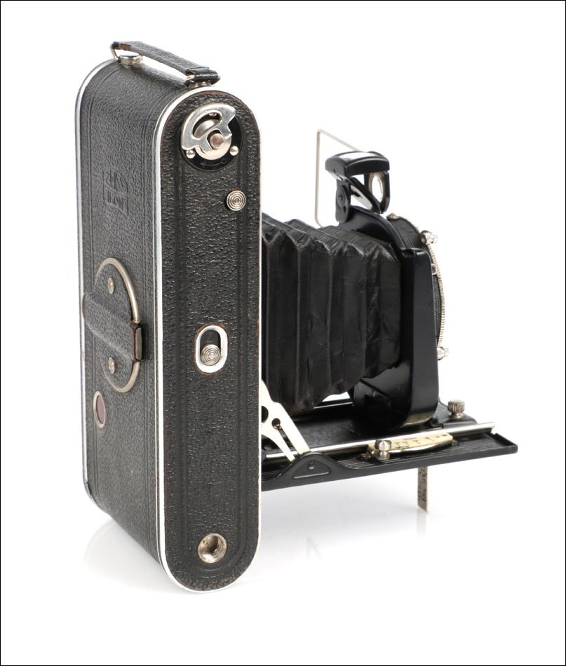 Vintage Zeiss Ikon Cocarette 519/15 Special Camera. Dresden, Germany, Circa 1930-photo-3