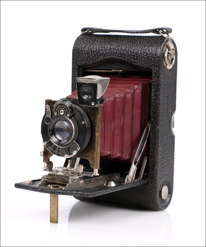 : Ancien Appareil Photo Kodak Autographic No.3 M H, Soufflet Rouge. États-Unis, 1916