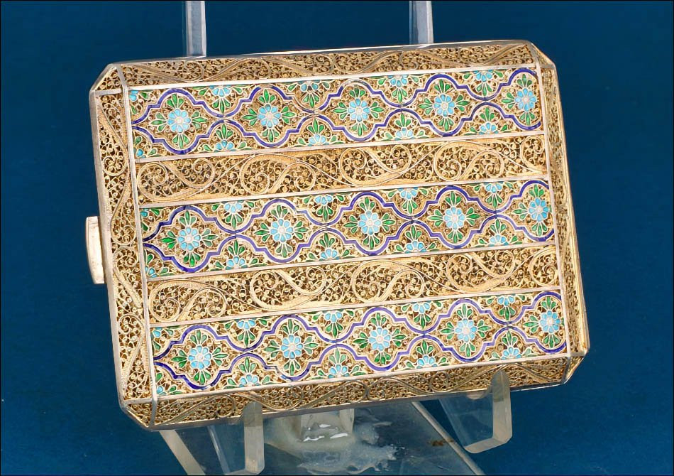 Antique European Solid Gilt Silver And Enamel Cigarette Case, Circa 1920-photo-1