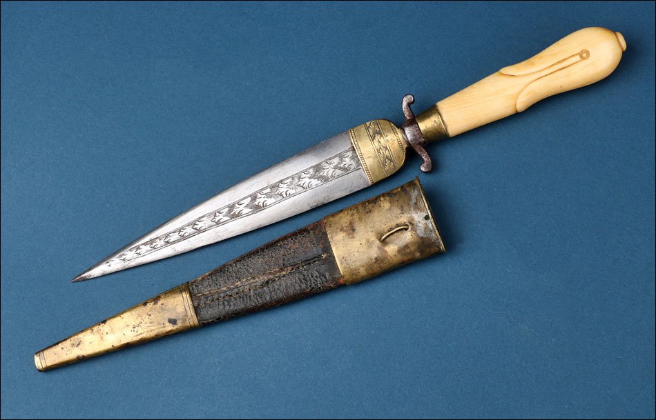 Spain. Antique Defensive Knife Or Dagger. Ivory Hilt. 19th Century-photo-2