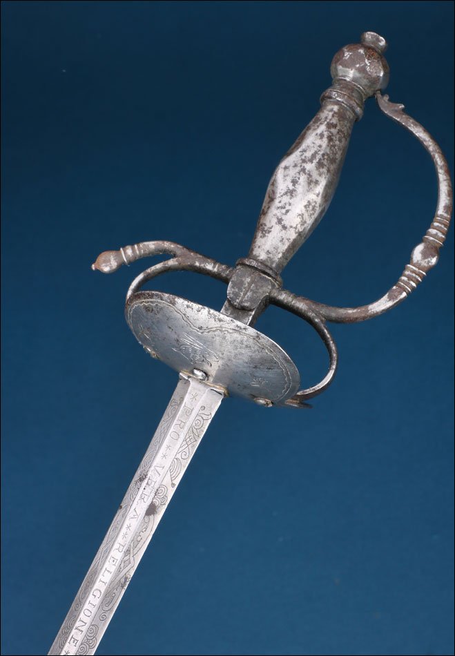 Spain. Antique Shell Guard Sword With German Blade And Inscription. 17th–18th C.-photo-2