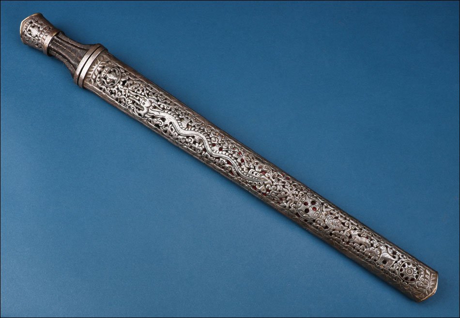 Tibet. Antique Tibetan Short Sword With Dragon-decorated Scabbard. 19th Century-photo-2