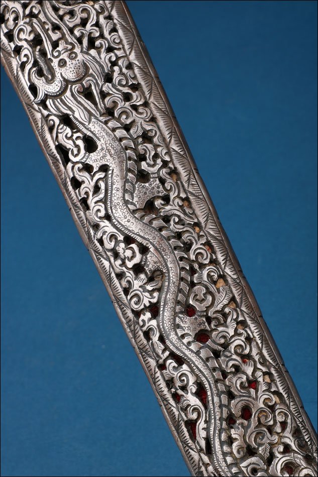 Tibet. Antique Tibetan Short Sword With Dragon-decorated Scabbard. 19th Century-photo-2