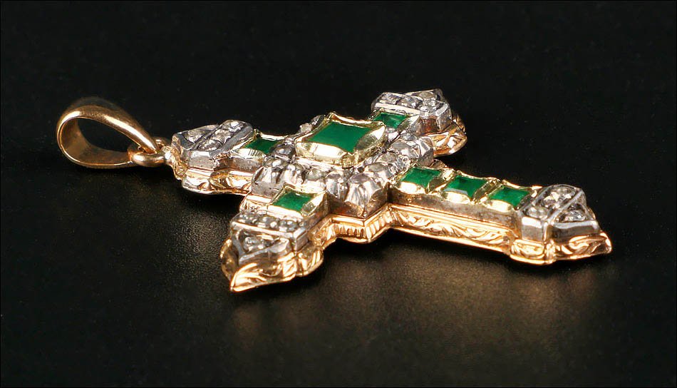 Ancienne Croix de Poitrine en Or 18K avec Émeraudes et Diamants. Espagne, vers 1900-1920-photo-4