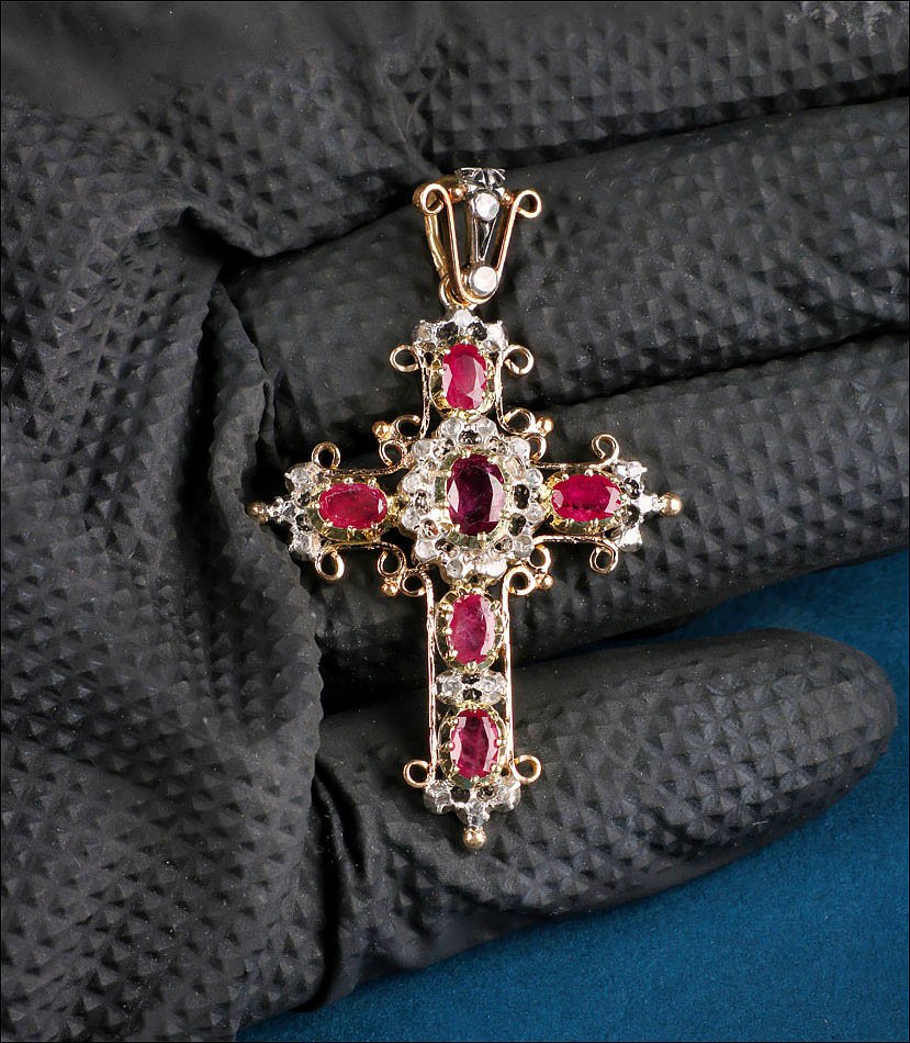 Ancienne Croix de Poitrine en Or 18K avec Rubis et Diamants Naturels. Espagne, vers 1900-1920-photo-2
