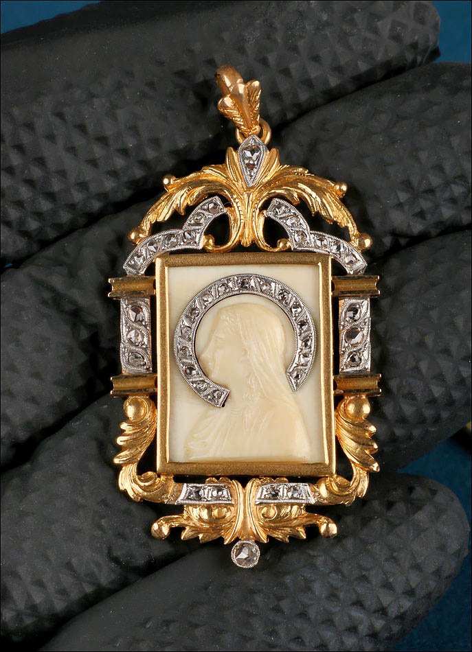 Antique Virgin Mary Pendant In 18k Gold And Diamonds. Spain, Mid 20th Century-photo-4
