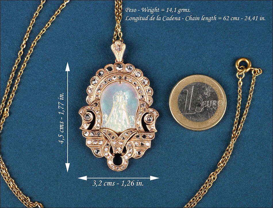 Ancien Pendentif Vierge des Désemparés en Or 18K avec Diamants et Nacre. Espagne, milieu XXe si-photo-2
