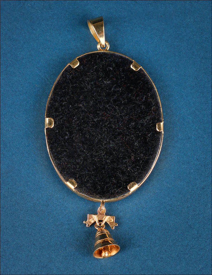 Pendentif Vintage avec Émail de la Vierge des Désemparés en Or 18K. Espagne, XXe siècle-photo-3