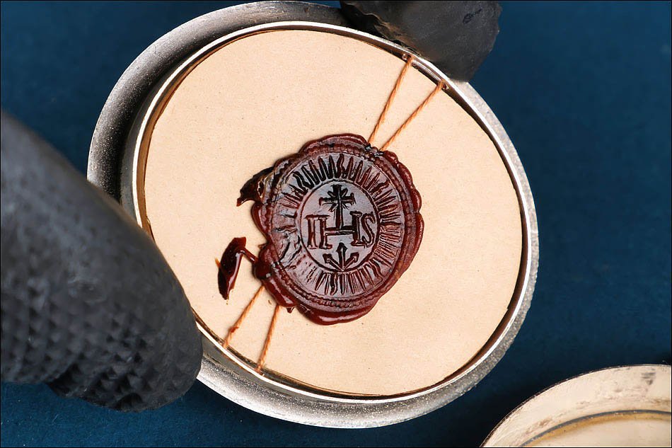 Ancien Reliquaire Jésuite avec 16 Reliques de Saints et Martyrs-photo-2
