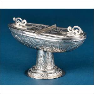 Ancienne Navette à Encens en Argent. Trillo. Valence, Espagne, vers 1870.