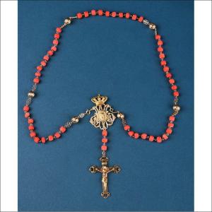 Rosaire Ancien en Or 18K avec Perles de Corail Naturel. Espagne, c. 1900